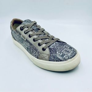 Taos shoes Plim Soul Lux sneakers gray mandala type print women size 9.5